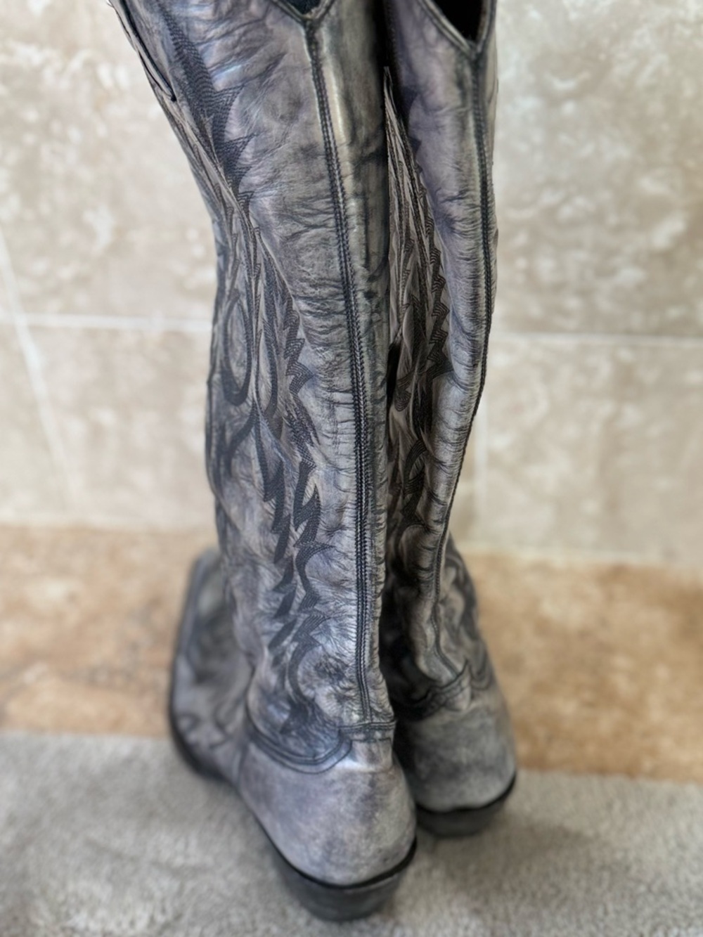 Old Gringo Gray Distressed Embroidered Cowboy Boots - Picture 3 of 10